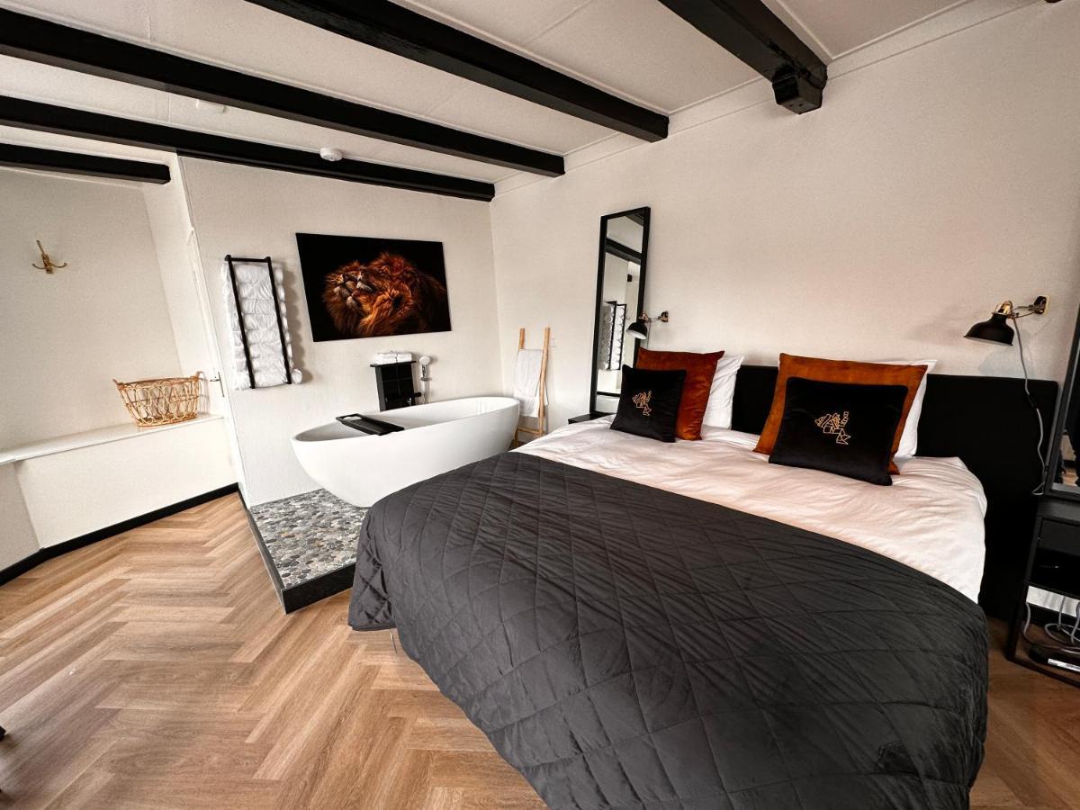 Borrel & Bed Onder Zeil Bed & Breakfast *